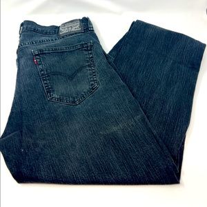 Levi Strauss Men Jeans. W / 32 L/ 34.  541